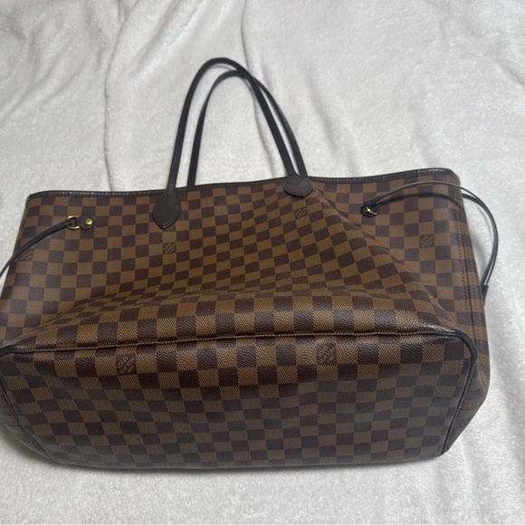 AUTH Louis Vuitton Neverfull GM Damier - Picture 3 of 16